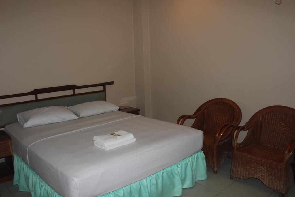 Batam Star Hotel Quarto foto